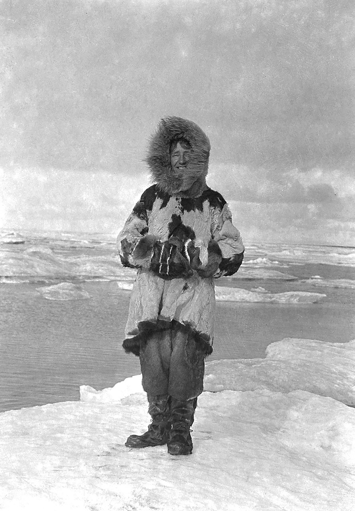 Arctic traveler Isobel Wylie Hutchison on her Alaska expedition 1933-1934. Credit: with the permission of the Royal Scottish Geographical Society.