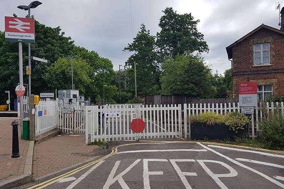 RAIB Report: Near miss at Farnborough North footpath level crossing: Farnborough North LC