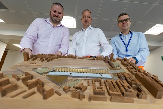 HS2 Minister Andrew Stephenson viewing model of HS2's Euston station-10: HS2 Minister, Andrew Stephenson MP, views a 1:1000 scale model of HS2’s Euston station. He is being shown the model by Laurence Whitbourn, HS2’s Euston Area Director and Tom Venner, Managing Director of The Euston Partnership. 

The model is being used at HS2’s engagement events throughout May and June 2022. 

Tags: Euston, Model, HS2 Station, Camden, Community Engagement.

People (L-R): Andrew Stephenson MP, HS2 Minister; Laurence Whitbourn, HS2 Euston Area Director; Tom Venner, Managing Director, The Euston Partnership.