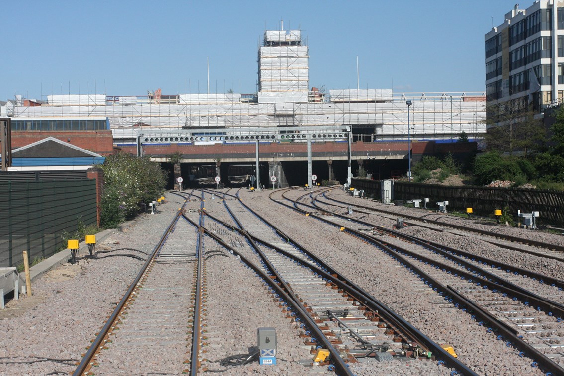 Cab view of the new layout to the West of Nottingham station: Cab view of the new layout to the west of Nottingham station