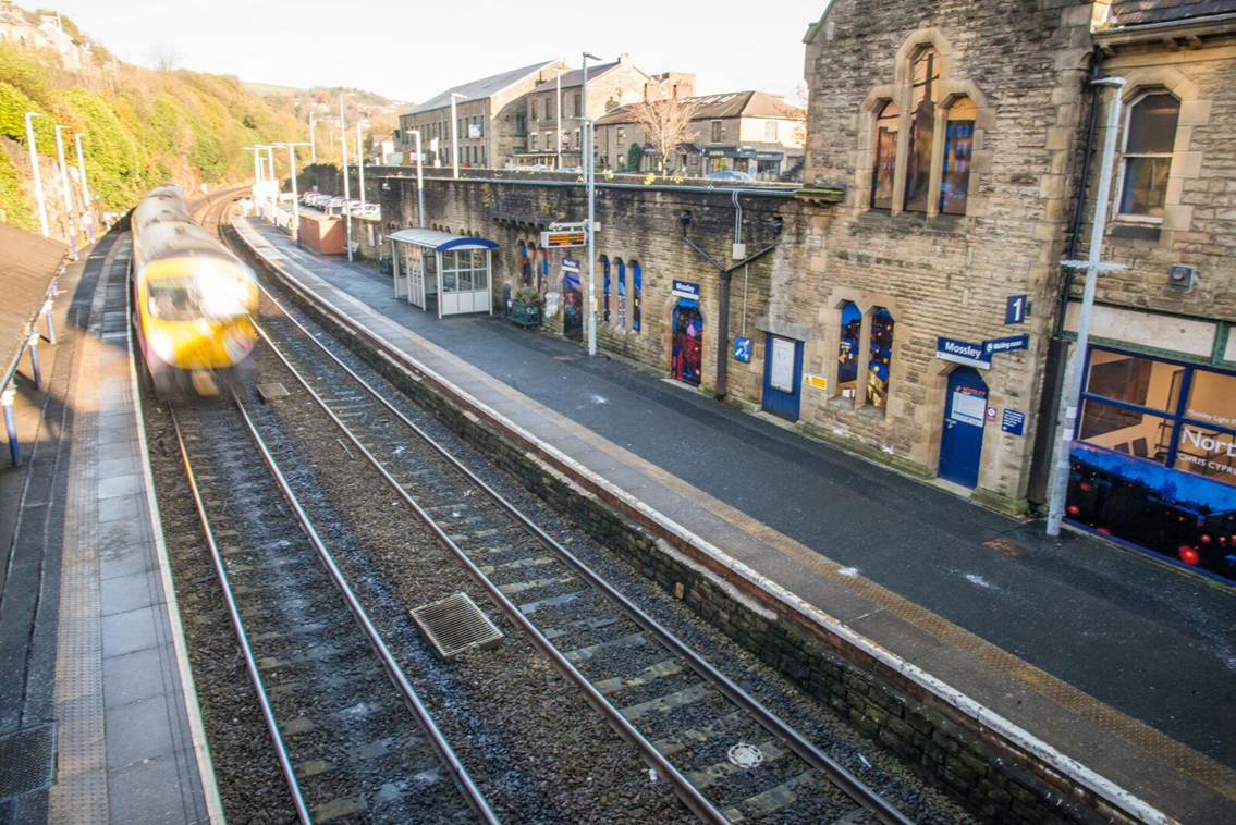 Mossley Station