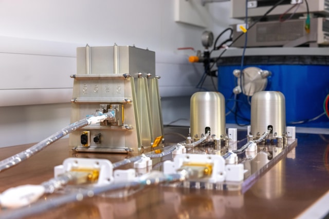 231020 imap flight model 012: MAG Instrument Flight Model Pre-integration

The MAG instrument flight model sensors prior to installation on the boom.

Credit: NASA/Johns Hopkins APL/Ed Whitman