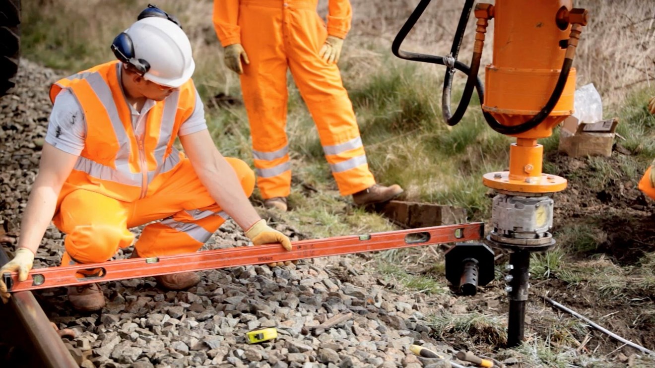 Siemens Rail Automation Commissions Crewe to Shrewsbury Modular Signalling Scheme: rapid-deployment-mini-pile---full-size.jpg