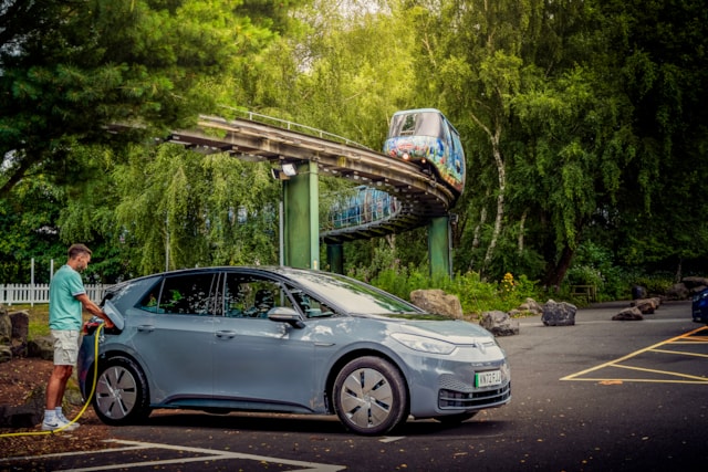 BVRLA - RAW Charging - Alton Towers Hero Shot V2