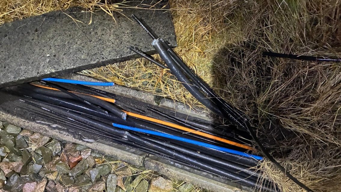 Railway vandalism causes disruption between Preston & Blackpool: Ten severed railway cables in Poulton le Fylde