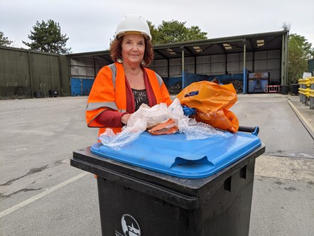 Recycle Week 22 Cllr Lidia Arciszewska