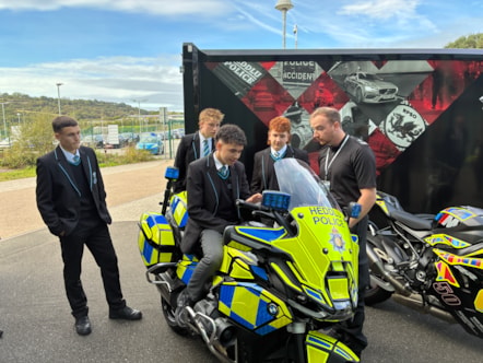 24-09-26 Sixth Formers at Tonyrefail Community School being shown police bike 1
