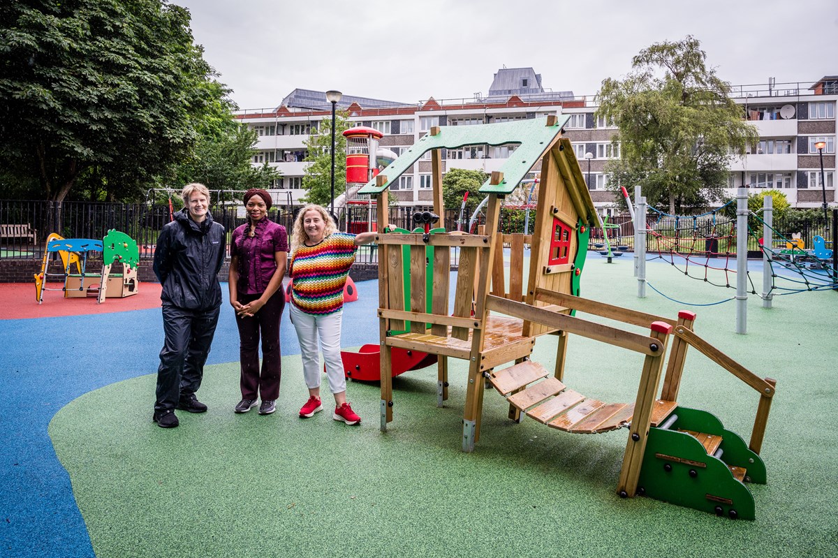 Cllr Champion, Safi Ngongo and O'Halloran - Finsbury Estate