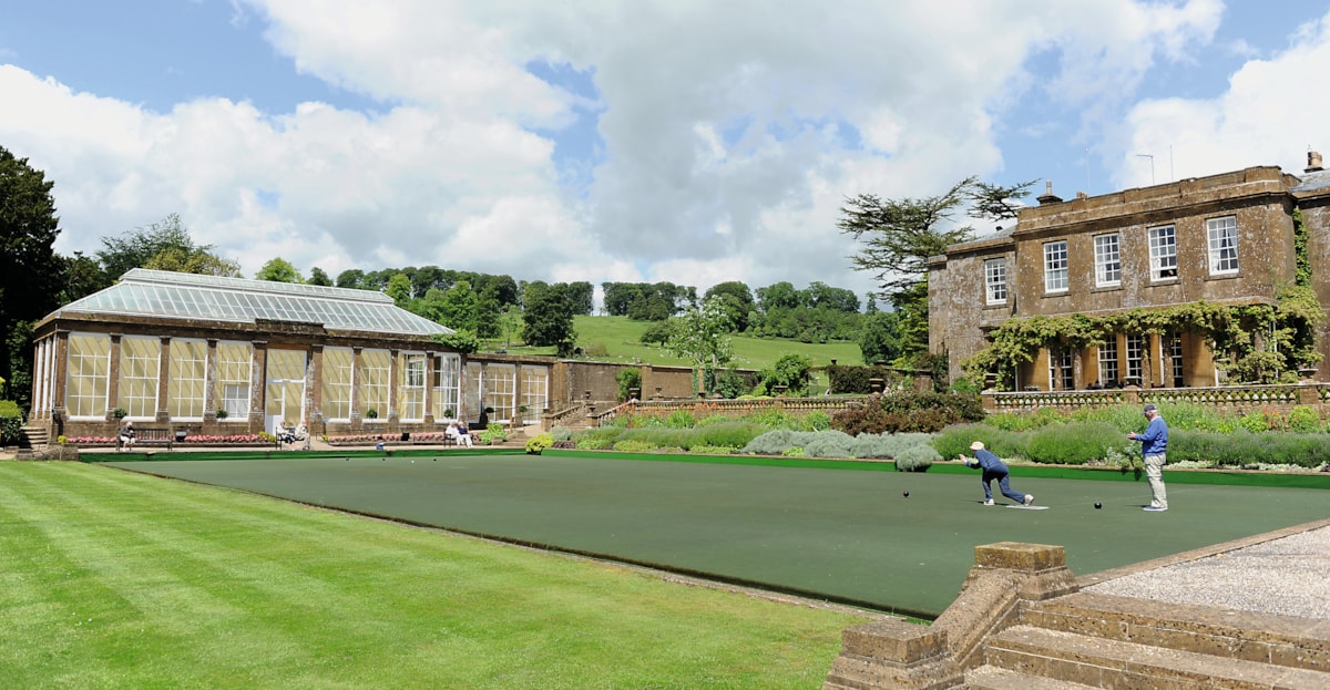 Cricket St. Thomas Bowls