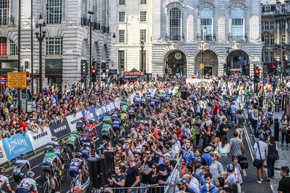 Tour of Britain - Piccadilly Circus 01