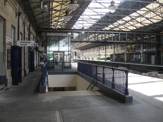 Huddersfield station_2: New lifts provided through DfT Access for All scheme.<br />August 2010