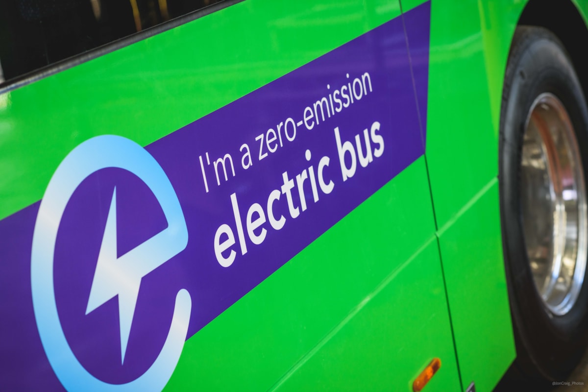 Electric bus @JonCraig Photos