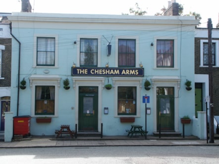 cheshamarmspubphoto.jpg
