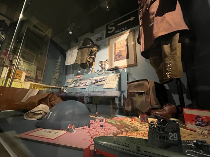 Wartime display at at Leeds City Museum: A display at Leeds City Museum featuring items from the Second World War.