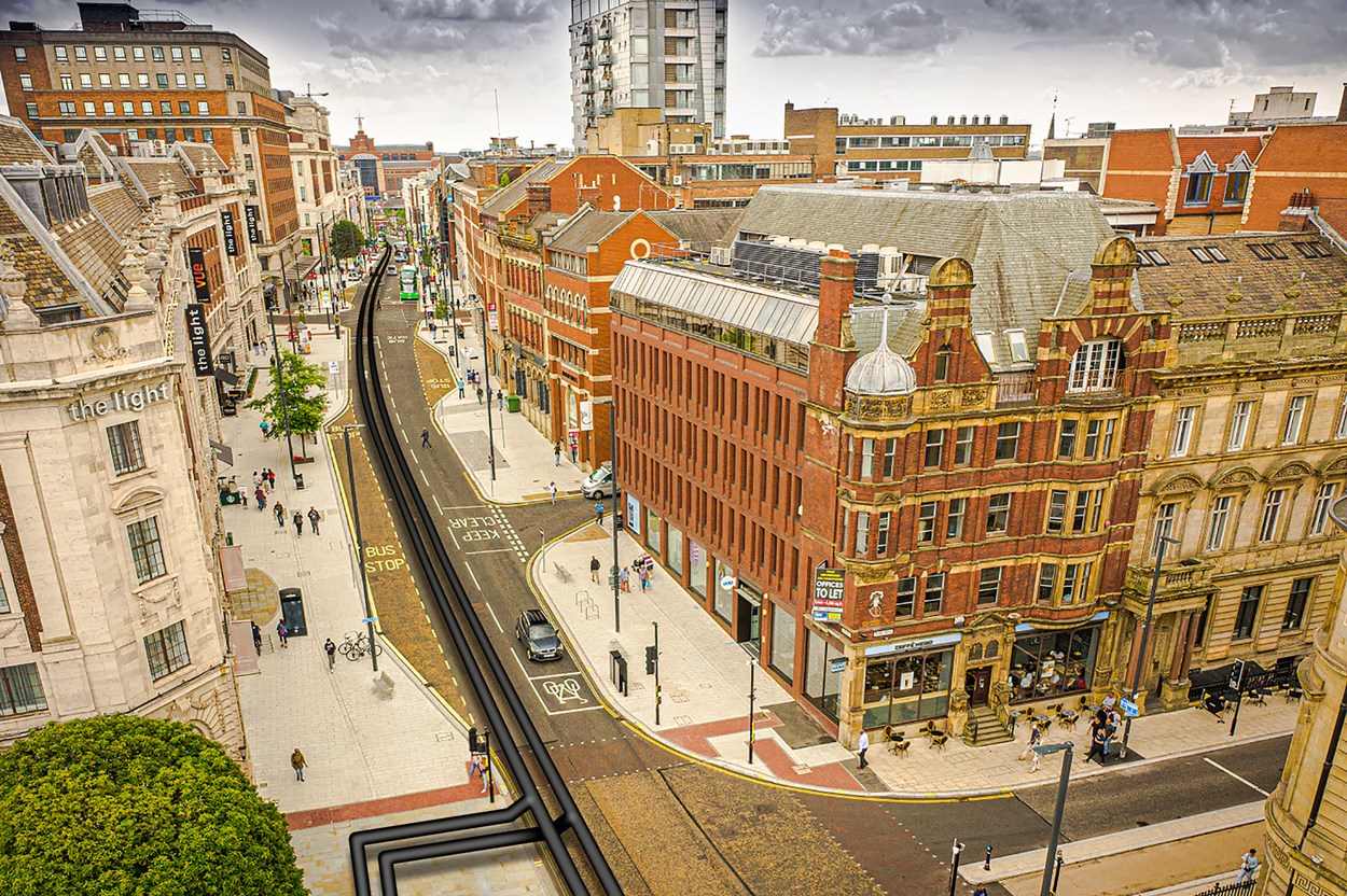 Graphical representation of the Leeds PIPES district heating network route along the Headrow. In reality, the pipes are installed underground.