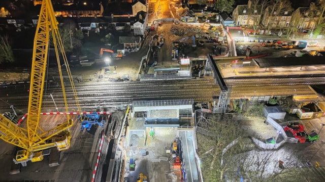Trains through Oxford running as normal following successful bridge replacement: DJI 20260209014538 0007 W