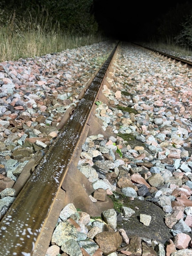 Conwy Valley line gel application to railhead Oct2025: Conwy Valley line gel application to railhead Oct2025
