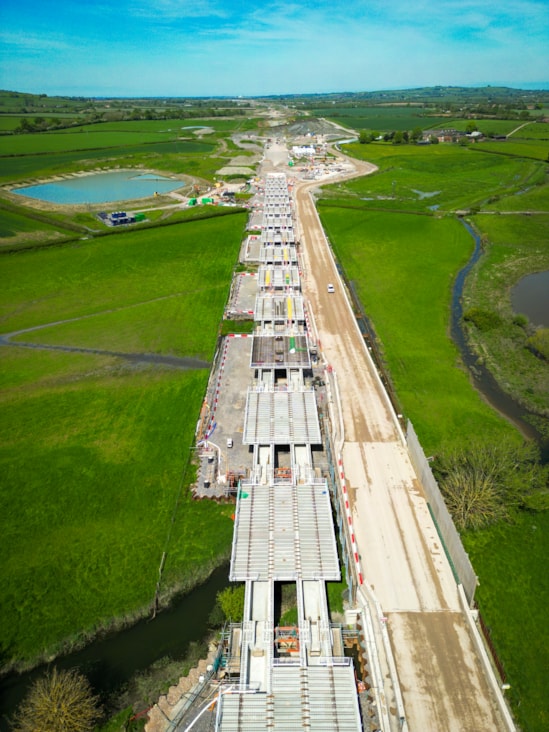 Aerial view looking north along the Thame Valley Viaduct under construction May 2024