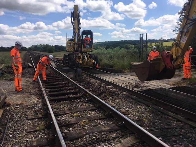 Bedmills level crossing, near Templecombe