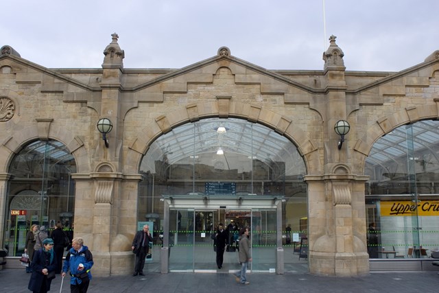 Next phase of Railway Upgrade Plan comes to South Yorkshire this bank holiday: Sheffield Station