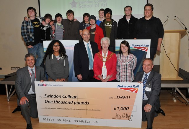 Students, college principal and mayor with cheque: Film students, the college headteacher, the mayor of Swindon and Network Rail's Mike Gallop with a cheque for £1000