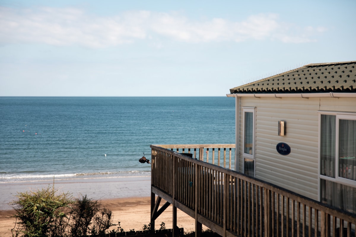 Caravan sea view at Lydstep Beach