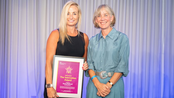 Stacey Rothwell with Prof Dame Angela McLean- Credit TellingPhotography: Stacey Rothwell with Prof Dame Angela McLean- Credit TellingPhotography