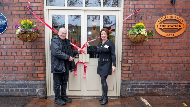 New lease of life for Henley-in-Arden station as Network Rail’s chair Lord Peter Hendy opens new community space: Henley in Arden opening event with Lord Peter Hendy and Angela Oakley