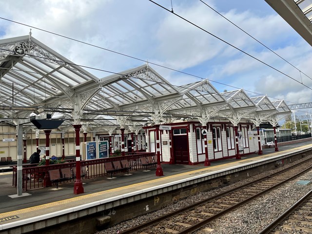 The refurbished canopies at Kettering station, Network Rail (1): The refurbished canopies at Kettering station, Network Rail (1)