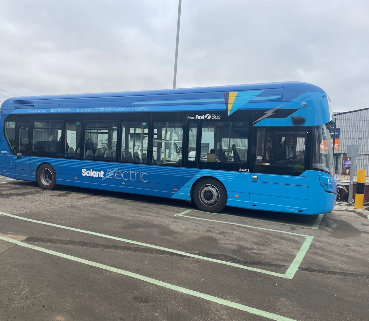 Example of a First Bus electric bus