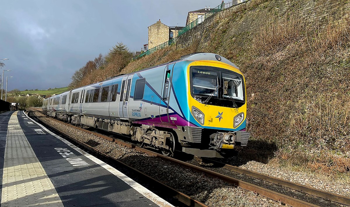 185144 at Slaithwaite