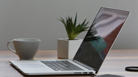 macbook laptop computer technology