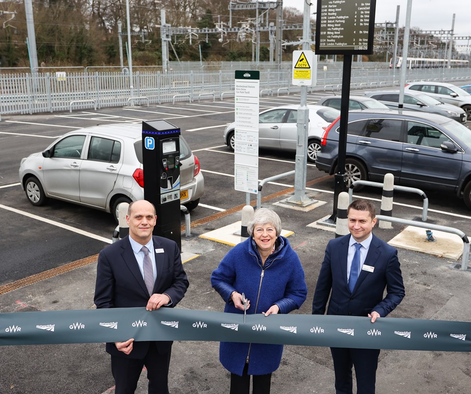 SWNS MAIDENHEAD PARKING 06