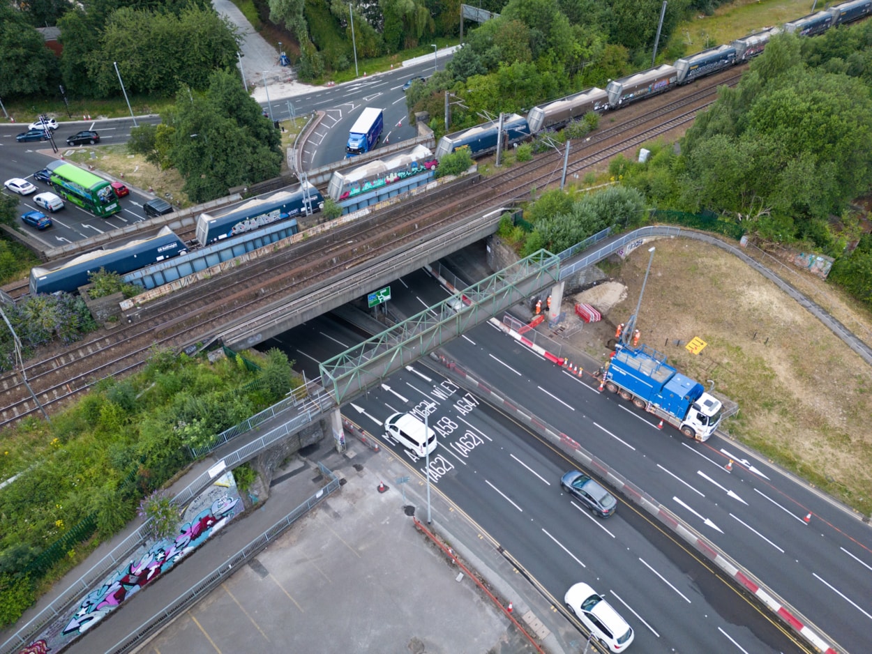 Armley Gyratory Wellington footbridge before demolition