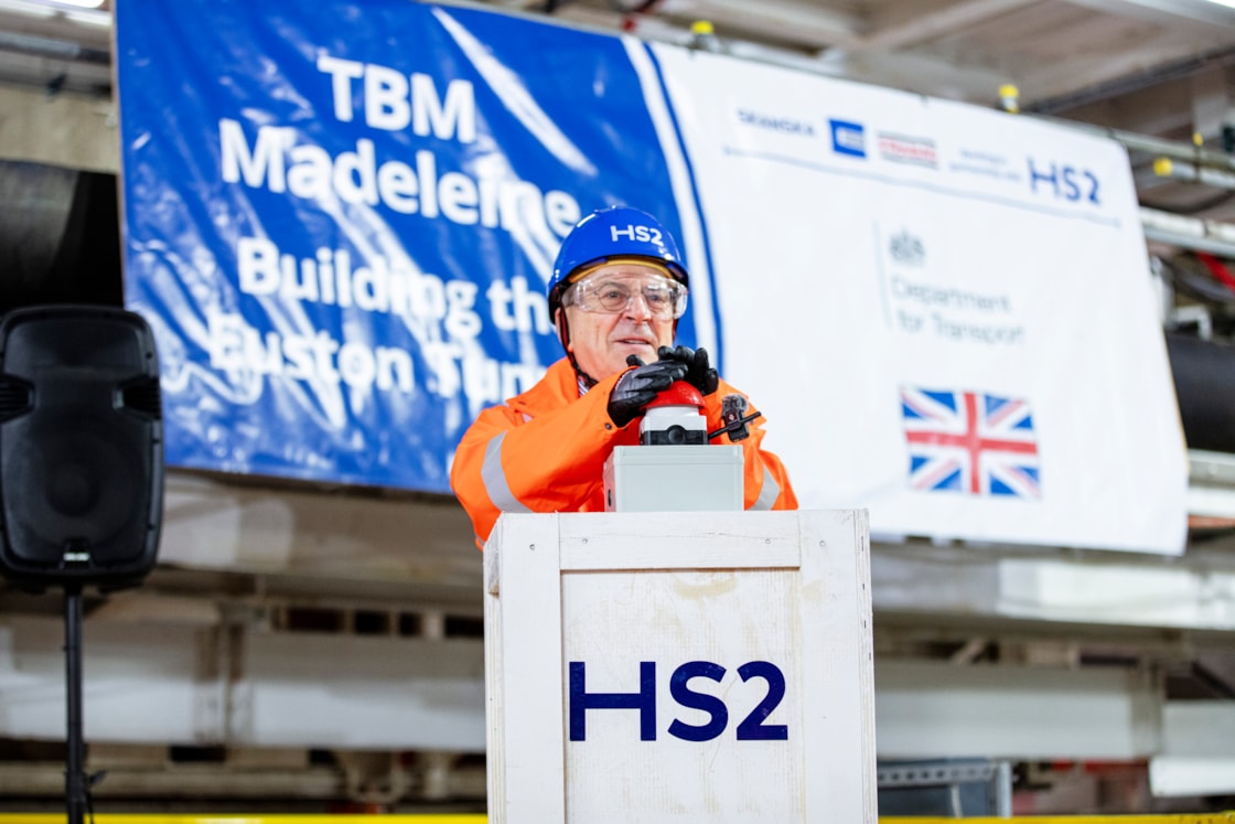 Minister for Rail signals start of tunneling for Euston TBM (1)