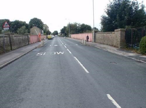 Bridge upgrade as Great North Rail project continues in West Yorkshire: New Cross Street bridge