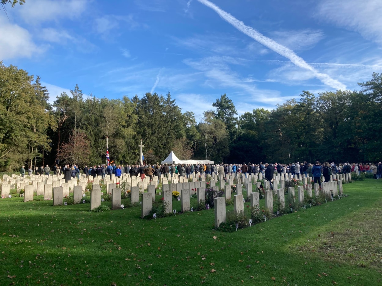 Leeds WW2 soldier photos: Stichting Adoptiegraven Foundation works to honour the memory of the 693 men buried on the outskirts of Venray.
Every Autumn, residents in the Dutch village “adopt” a soldier, placing candles, flowers and photographs to represent the families in the UK who are not able to visit.