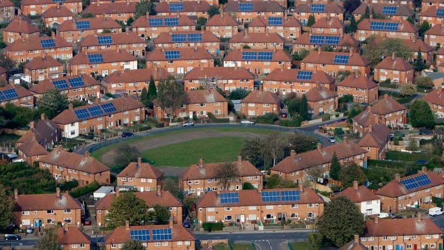 Aspley Solar E.ON cropped
