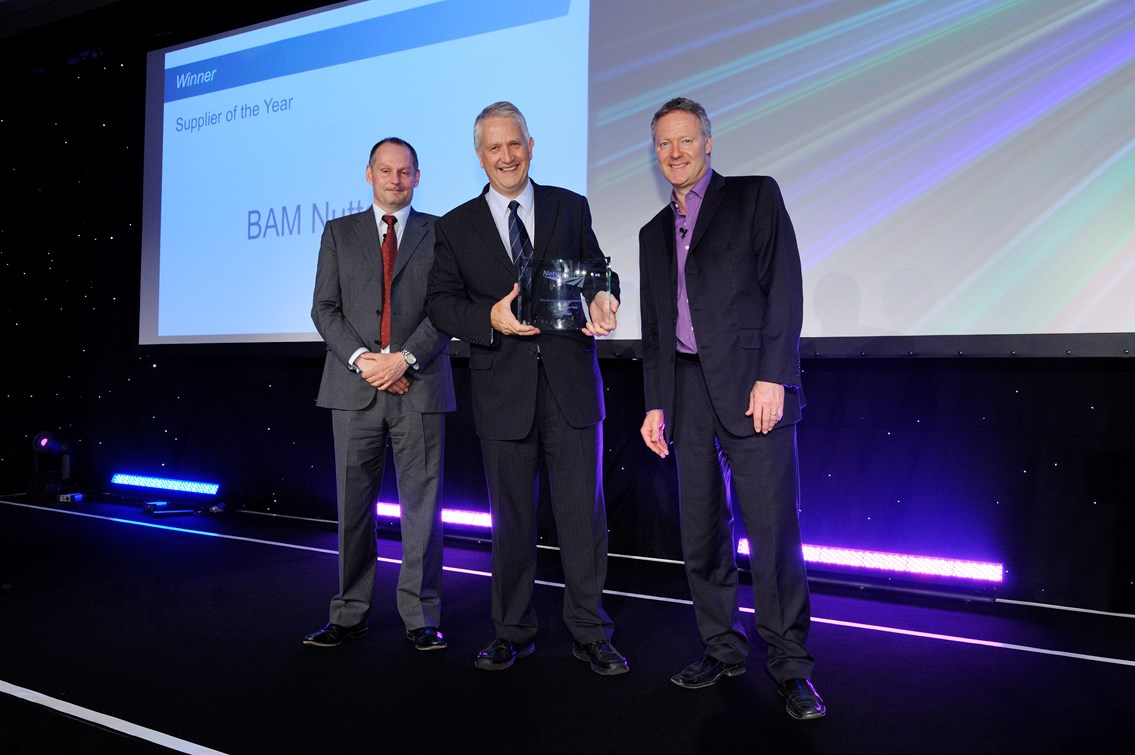 RAIL PROJECTS HONOURED AT NETWORK RAIL PARTNERSHIP AWARDS: Iain Coucher presents BAM Nuttall with the supplier of the year award