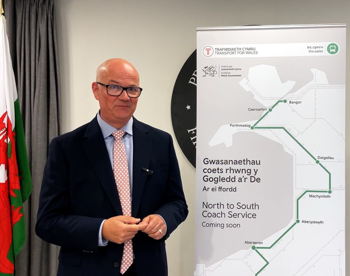 DM with north south map