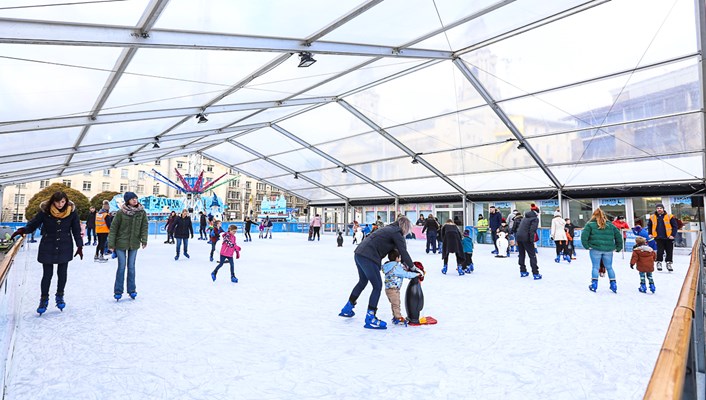 Ice Cube 2021: The spectacular covered ice rink on Millennium Square.