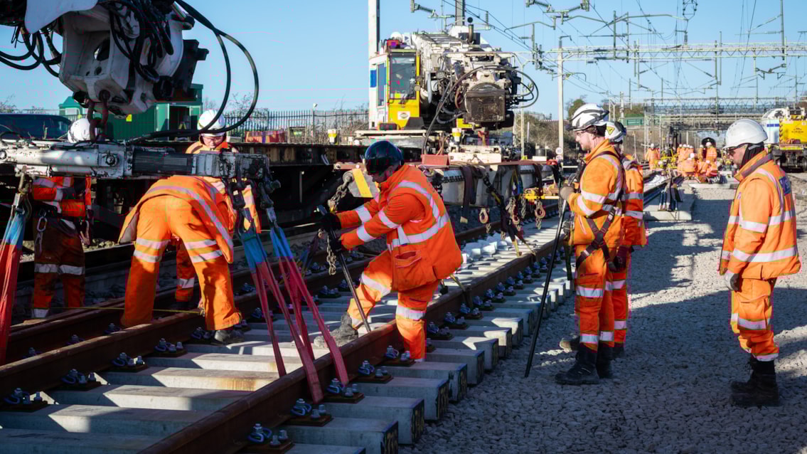 Central Rail Systems Alliance team lowering panel during Hanslope Junction renewal