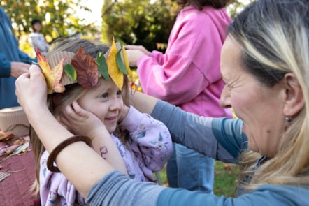 Nature crafts at Barnard Park