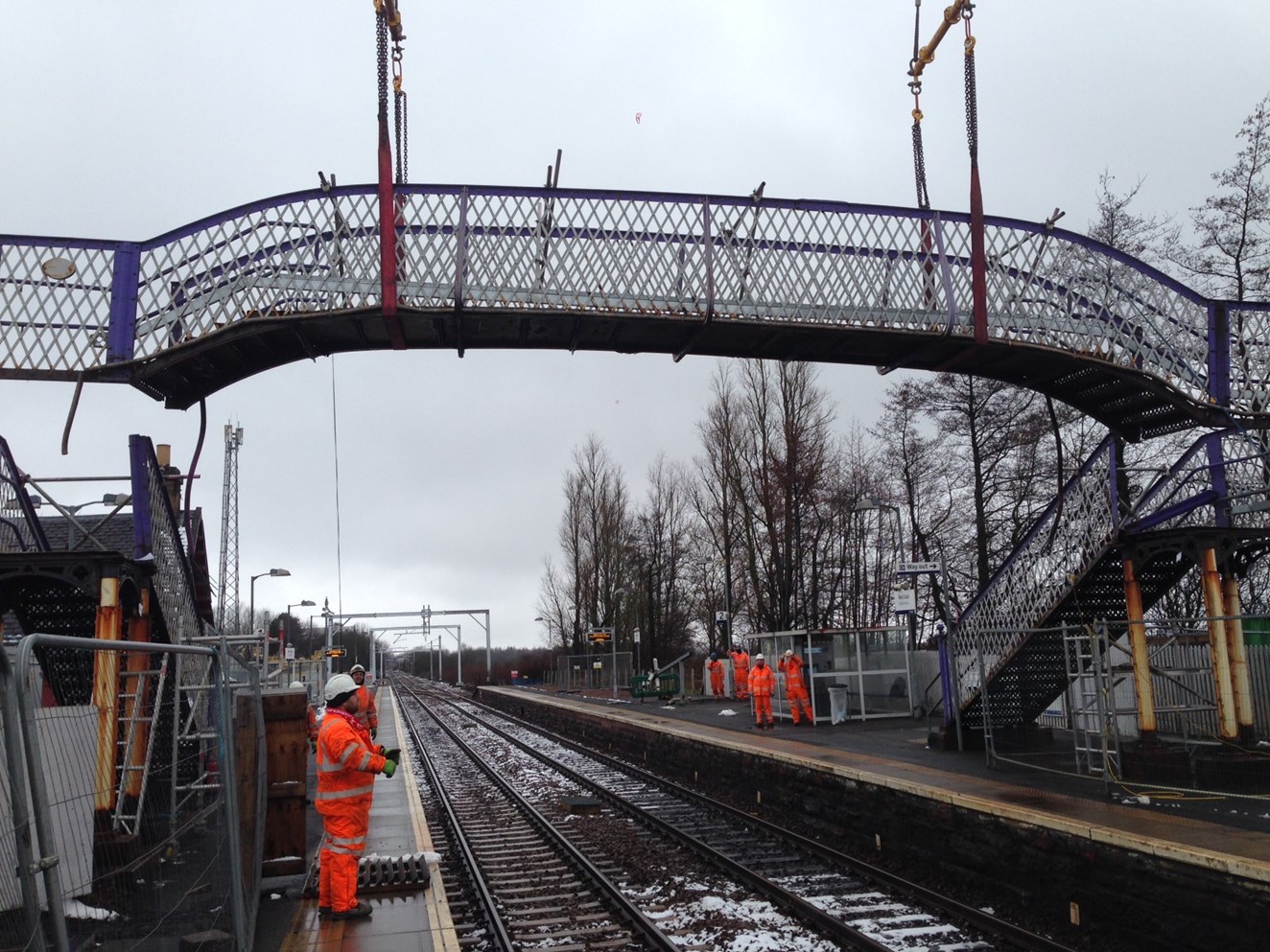 Removing old atation footbridge