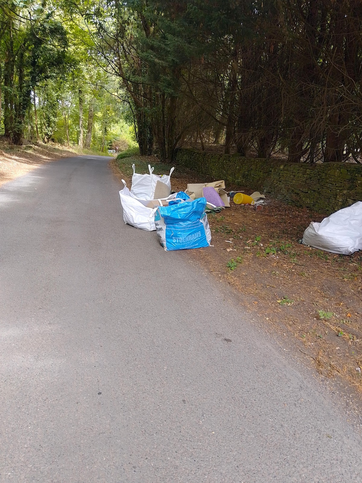 Dowdeswell flytipping 4