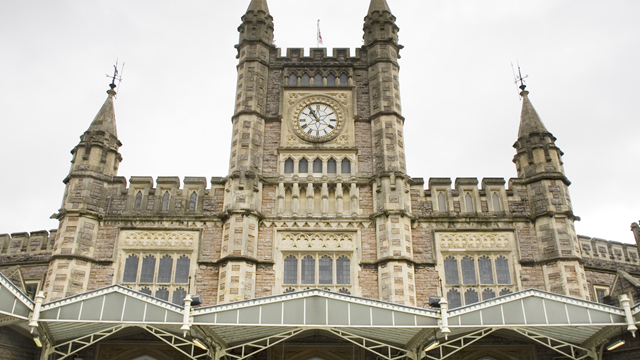 Brand-new WiFi launched at Bristol Temple Meads station: Bristol Temple Meads front-2