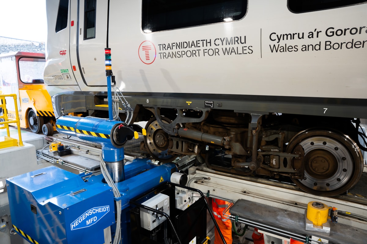 Holyhead Wheel Lathe opening-11