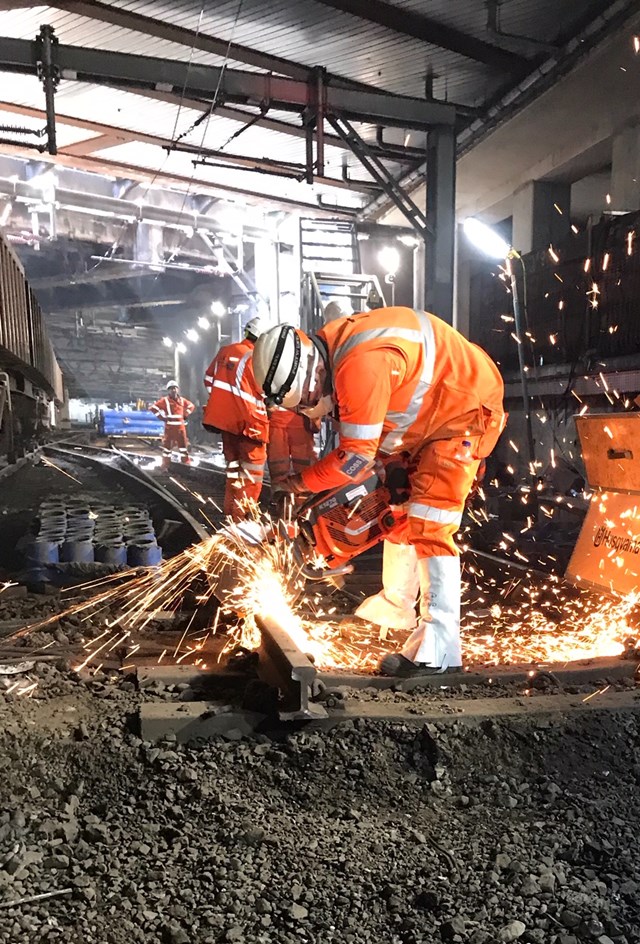 Almost a mile of track replaced in Liverpool Street tunnel: IMG 4733 (002)