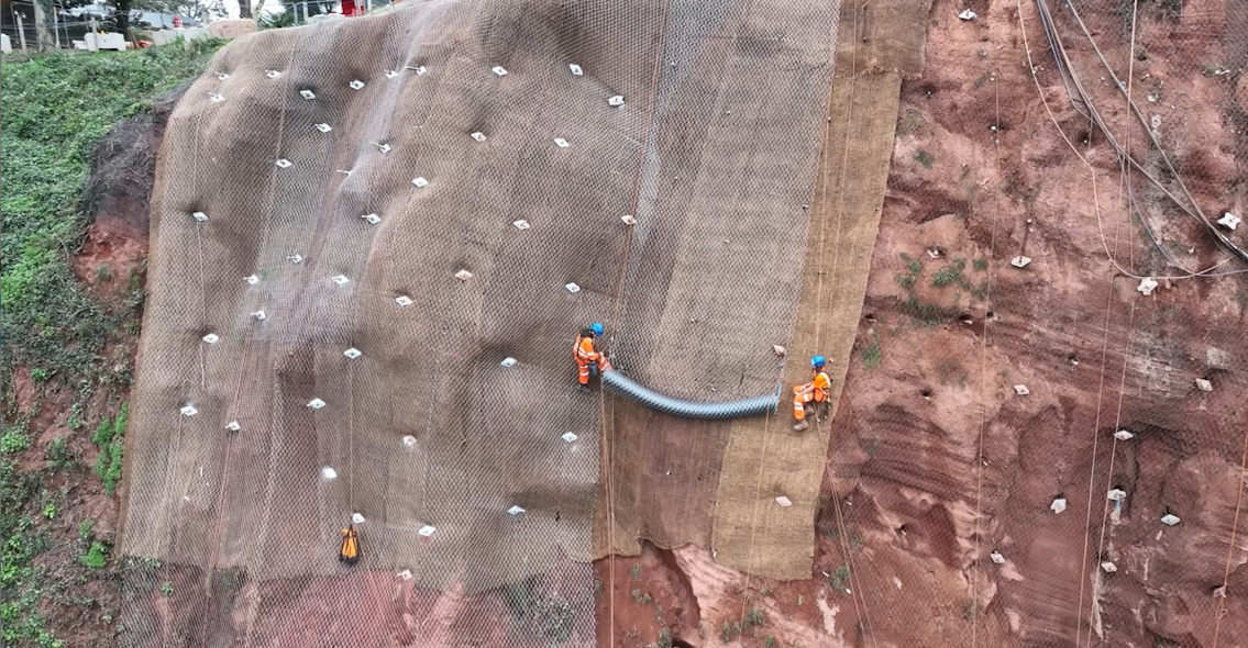 Cliff work taking place in the Dawlish area
