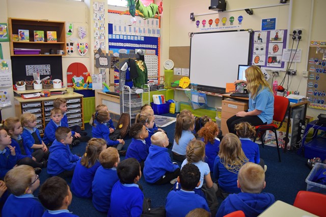 New Thomas the Tank EngineTM book aims to teach Wales and Borders children how to stay safe on the railway: Thomas the Tank - reading